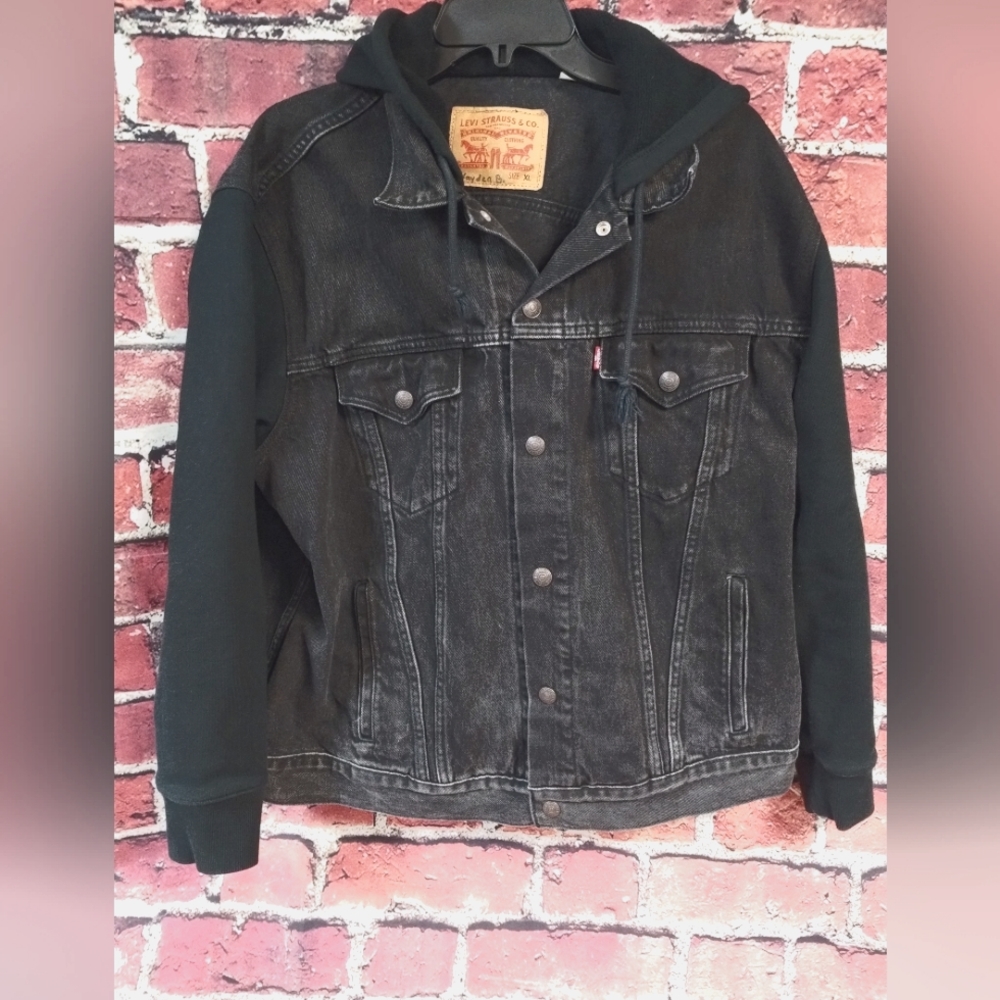 Levi's Denim Jacket Mens XL Black Full Button Snap Up Hooded Jacket (Worn Once!)